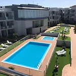 Apartman And Sunny